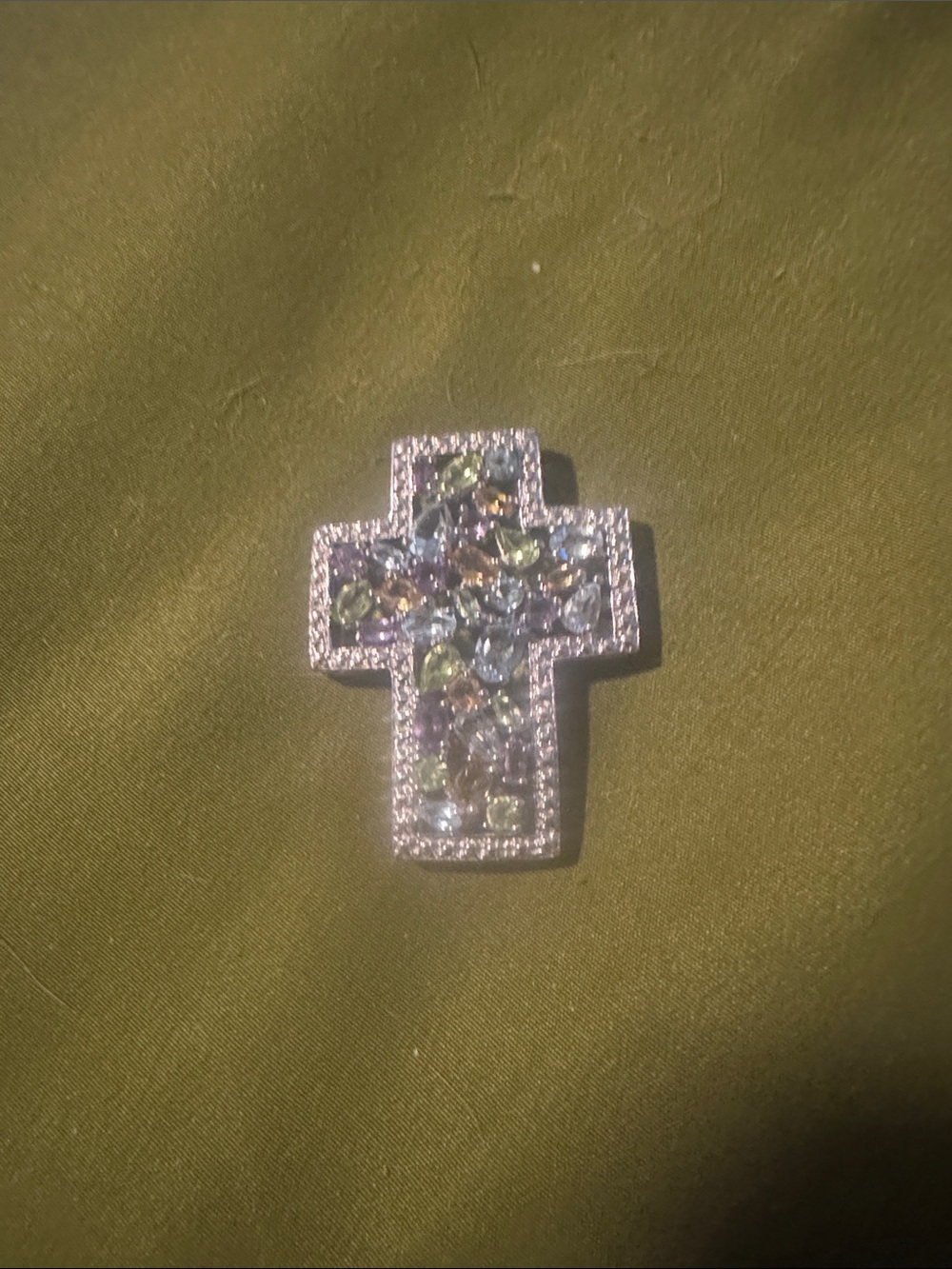 Sterling silver cross pendant